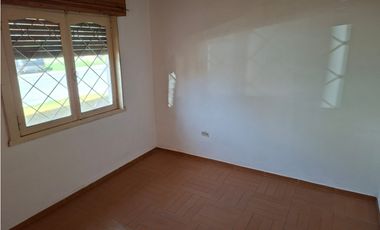 ZONA COLINAS; CHALECITO 3 AMBIENTES C/ JARDIN
