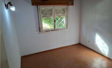 ZONA COLINAS; CHALECITO 3 AMBIENTES C/ JARDIN