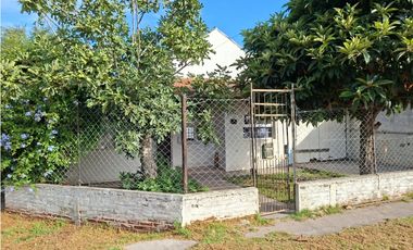ZONA COLINAS; CHALECITO 3 AMBIENTES C/ JARDIN