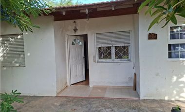 ZONA COLINAS; CHALECITO 3 AMBIENTES C/ JARDIN