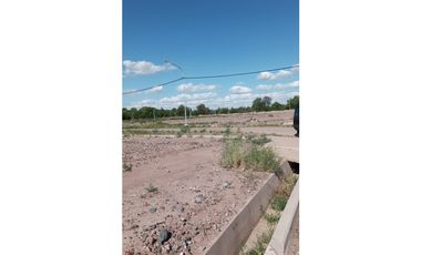 Lote en Barrio Personal de Agua y Energía