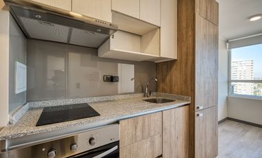 Lia Aguirre [2731-11]