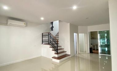 4 bedrooms for rent at Baan Thammachad Phetkasem 114