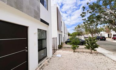 Casa equipada en Venta, en privada con amenidades