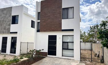 Casa equipada en Venta, en esquina ,privada con amenidades