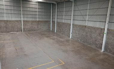 Bodega en renta de 900 m2 en Coacalco