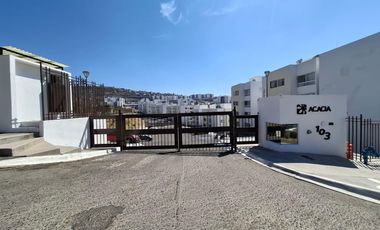 Departamento en VENTA o RENTA, Privalia Ambienta, Condominio Acacia, Querétaro