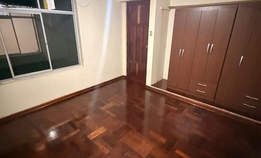 Alquilo amplio departamento a pasos del Metropolitano