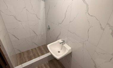 Alquilo amplio departamento a pasos del Metropolitano