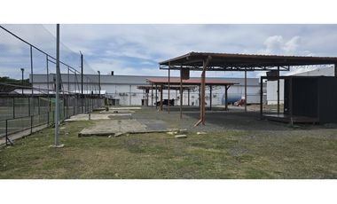 Se Alquila Terreno atrás de Green Plaza de Costa Verde