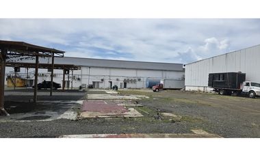 Se Alquila Terreno atrás de Green Plaza de Costa Verde