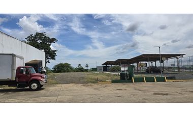 Se Alquila Terreno atrás de Green Plaza de Costa Verde