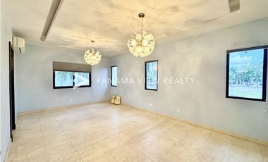 PASEO DEL PARQUE / COSTA DEL ESTE / VENTA