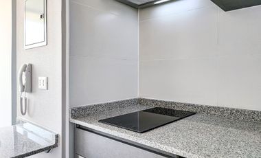 Av. Fermín Vivaceta  [2465-1]