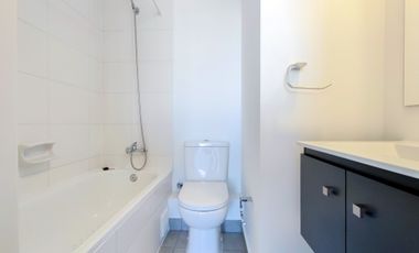 Av. Fermín Vivaceta  [2465-1]