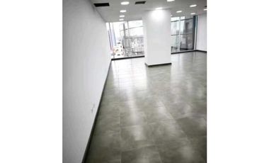 OFICINA EN OBARRIO PH ATRIUM 67M2 SIN DIVISIONES