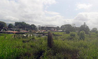 Venta Terreno Comercial en la Entrada de Villa Lobos