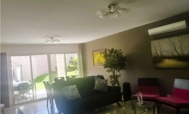 Venta de Hermosa Casa en P.H. Novona en Brisas del Golf