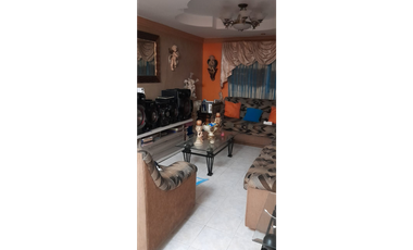 Venta de Hermosa y  Acogedora Casa en Jardines de Sevilla