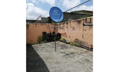 Venta de Hermosa y  Acogedora Casa en Jardines de Sevilla