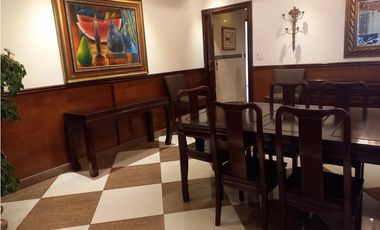 VENTA DE AMPLIA RESIDENCIA FAMILIAR EN URBANIZACIÓN LOS NGELES
