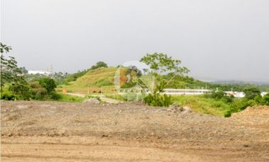 Se Vende Terreno de 5,700M2 en Brisas del Golf, Via al Club de Golf