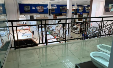 Venta o Alquiler de Local Comercial con 1990m2 en Santa Elena