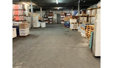 Venta o Alquiler de Local Comercial con 1990m2 en Santa Elena