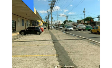 Venta o Alquiler de Local Comercial con 1990m2 en Santa Elena