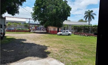 Venta o Alquiler de Bodega con 4,000M2 en Mañanitas con Tocumen