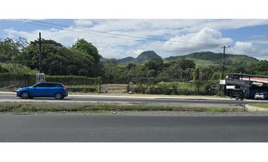Se Alquila o Vende Terreno de 3,671m2 frente a entrada de La Cabima