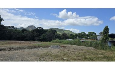Se Alquila o Vende Terreno de 3,671m2 frente a entrada de La Cabima