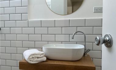 Se Vende Edificio de Apartamentos Generando Renta en Calidonia