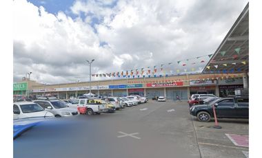 Se Alquilan Locales Comerciales en el Centro Comercial La Nueva Doña,