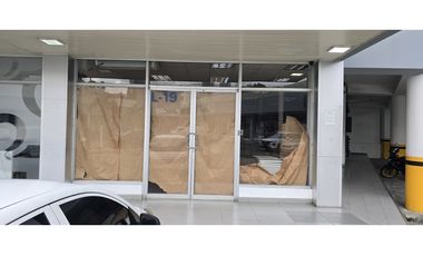 SE ALQUILAN LOCALES DE 70M2, 96M2, 113M2 EN COSTA DE ESTE