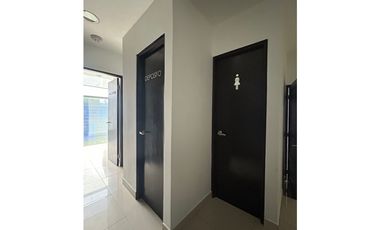 SE VENDE OFICINA EN COSTA DEL ESTE, TORRE BANCO ALIADO