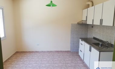 Dúplex en alquiler c/ cochera en Maipú