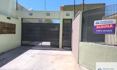 Dúplex en alquiler c/ cochera en Maipú