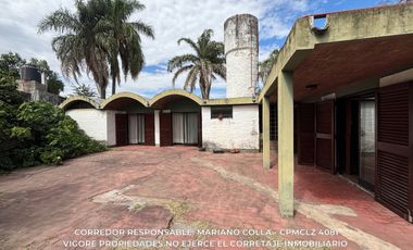 Casa 5 ambientes 204 M² cubiertos en venta con doble cochera en Adrogué