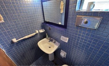 Casa 5 ambientes 1707 m² en venta con doble cochera en Adrogué