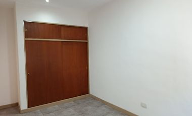 Casa en alquiler en Castelar Sur