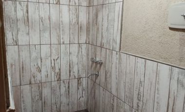 Casa en alquiler en Castelar Sur