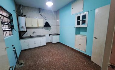 Casa PH en alquiler en Parque Quirno