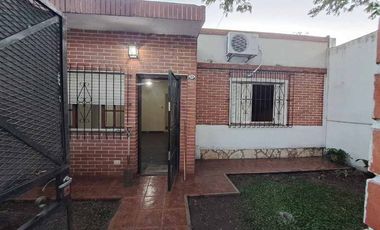 Casa PH en alquiler en Parque Quirno