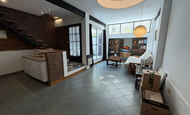 VENTA PH 2 AMB. DUPLEX PATIO TERRAZA P. CHACABUCO