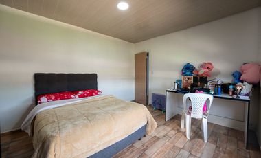 CASA EN VENTA EN ALVEAR CON LOCAL