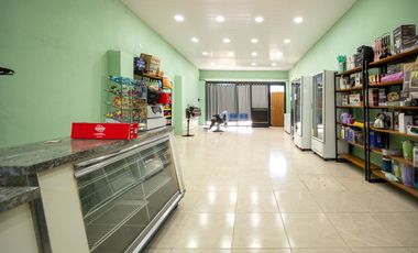 CASA EN VENTA EN ALVEAR CON LOCAL