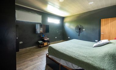 CASA EN VENTA EN ALVEAR CON LOCAL