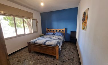 VENTA CASA 4 DORMITORIOS MAS DEPARTAMENTO ZONA SUR