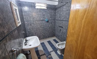 VENTA CASA 4 DORMITORIOS MAS DEPARTAMENTO ZONA SUR